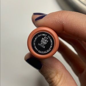 MAC Cosmetics Makeup - Mac velvet teddy MAC Cosmetics Makeup - Mac velvet teddy